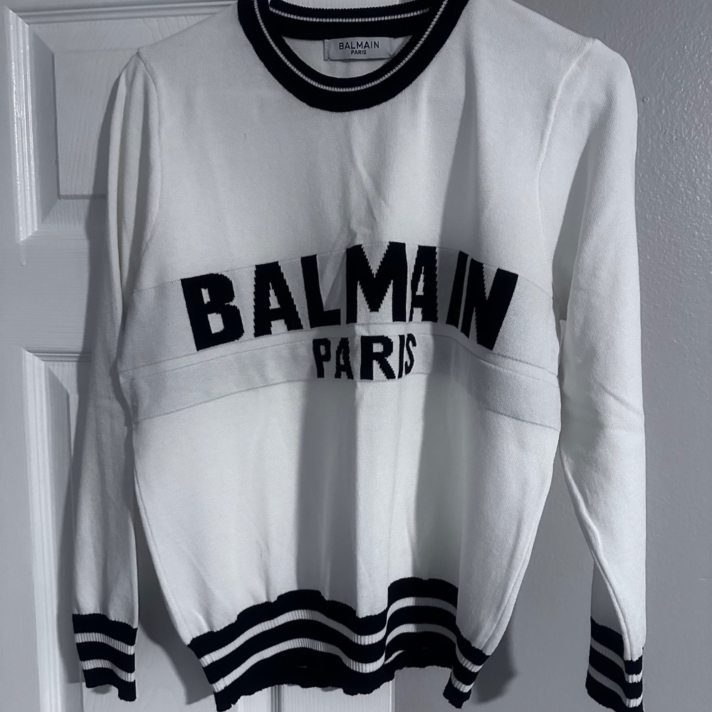 Sweaters - Picture 3 of 11